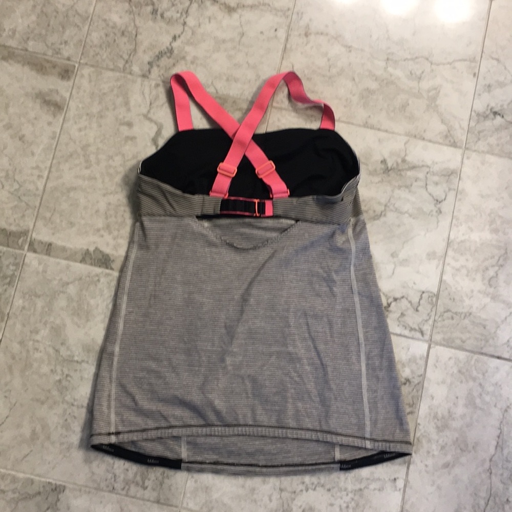 🔥Lulu Top! - Picture 4 of 5